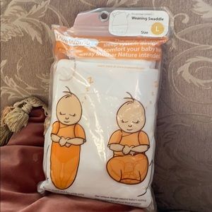 Weaning swaddle size Large